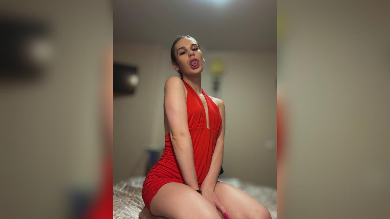 Webcam chat profile for ellygloss