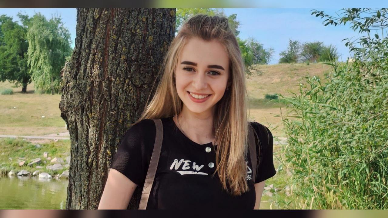 Webcam chat profile for BlondeDaisy: Conversation