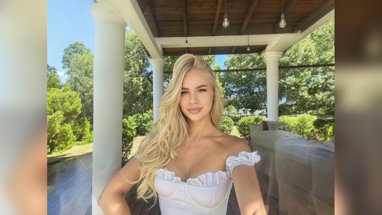 001AngieCute
