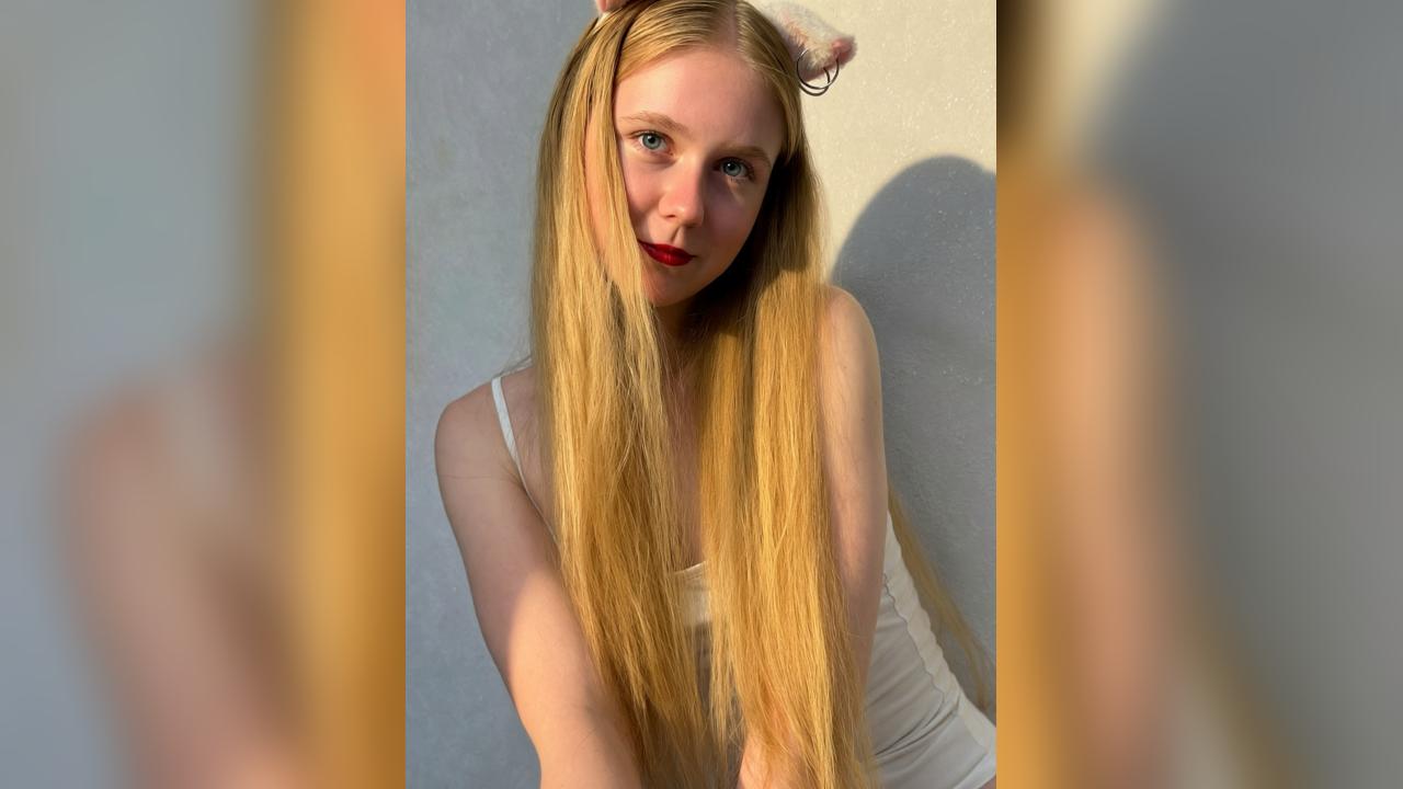 BlondePolly