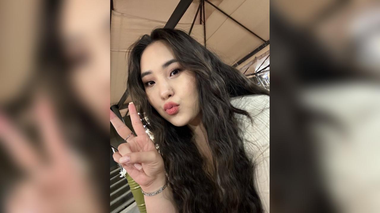 CurvyAsiana