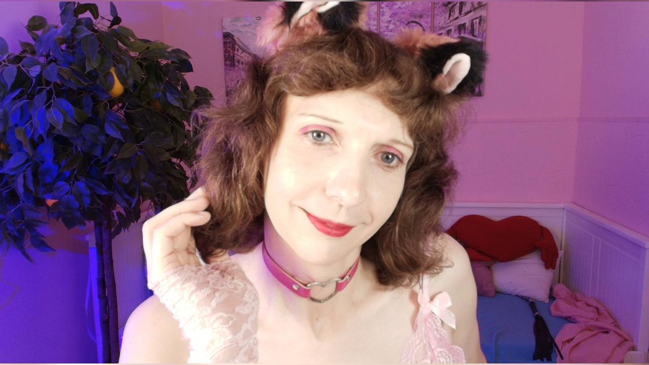 Webcam chat profile for KateAvis: Bondage & discipline