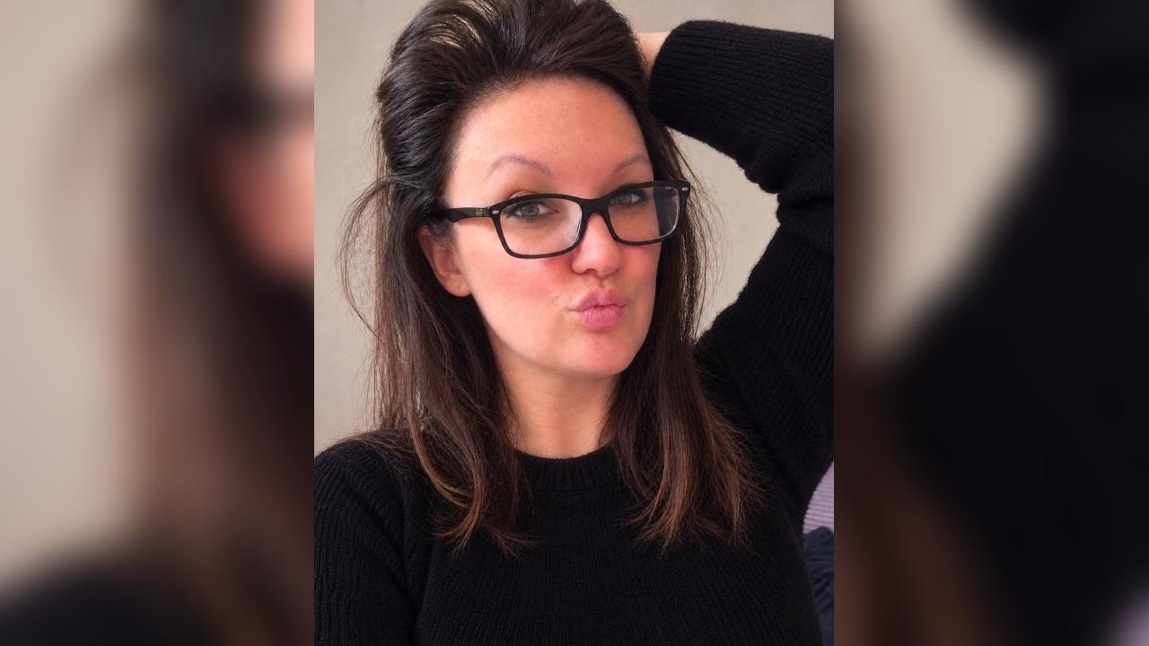Webcam chat profile for MisssCutiePieXO: Glasses