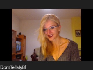 Image of cam model DontTellMyBf from CamContacts