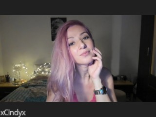 Image of cam model xCindyx from CamContacts