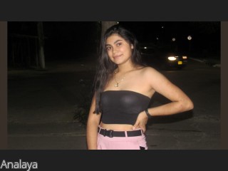 Image of cam model Analaya from CamContacts