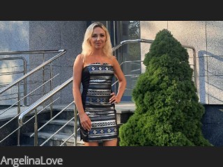 Image of cam model AngelinaLove from CamContacts