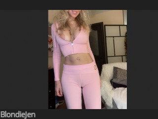 Image of cam model BlondieJen from CamContacts