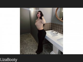 Image of cam model LizaBooty from CamContacts