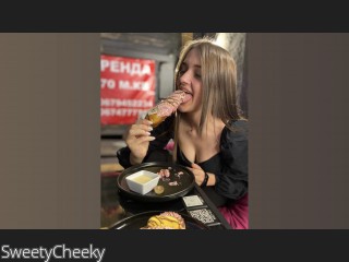 Webcam model SweetyCheeky from CamContacts