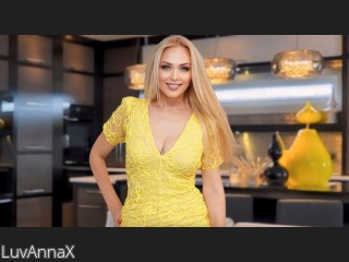 Image of cam model LuvAnnaX from CamContacts