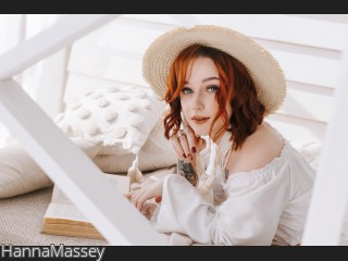 Webcam model HannaMassey from CamContacts