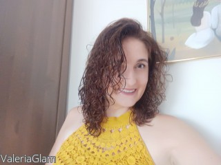 Webcam model ValeriaGlam from CamContacts