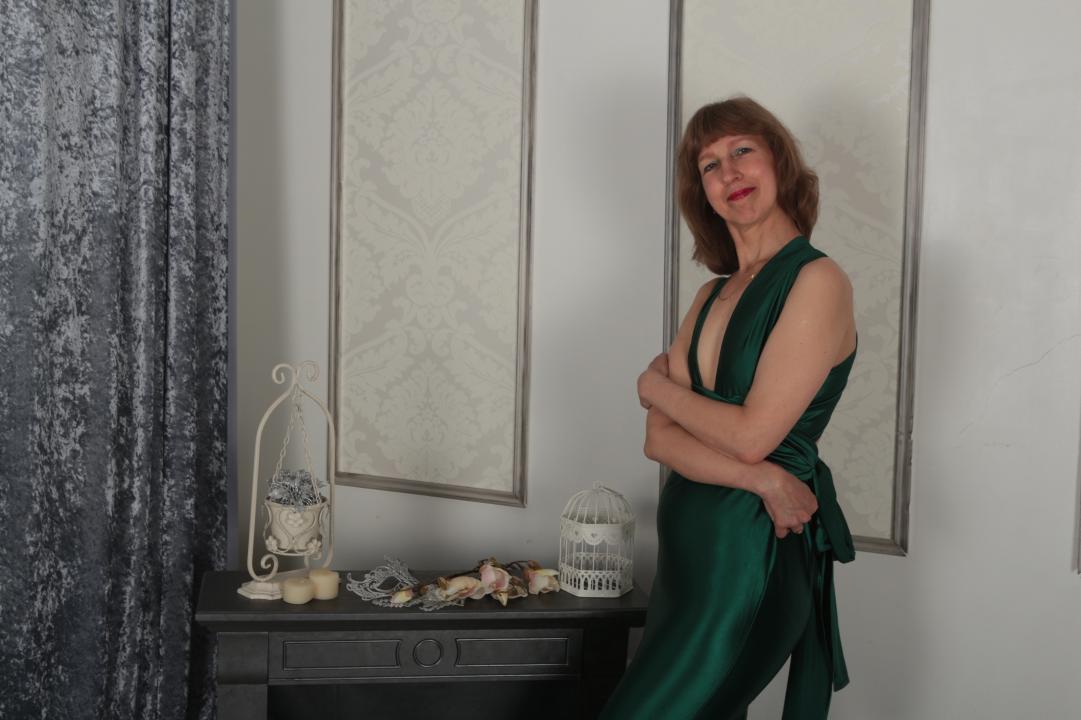 Webcam chat profile for ladyFire45: Outfits