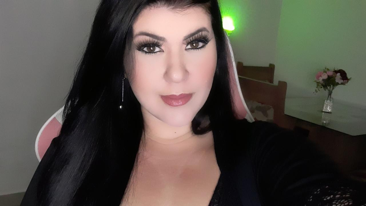 Webcam chat profile for QueenDommenique: Exhibition