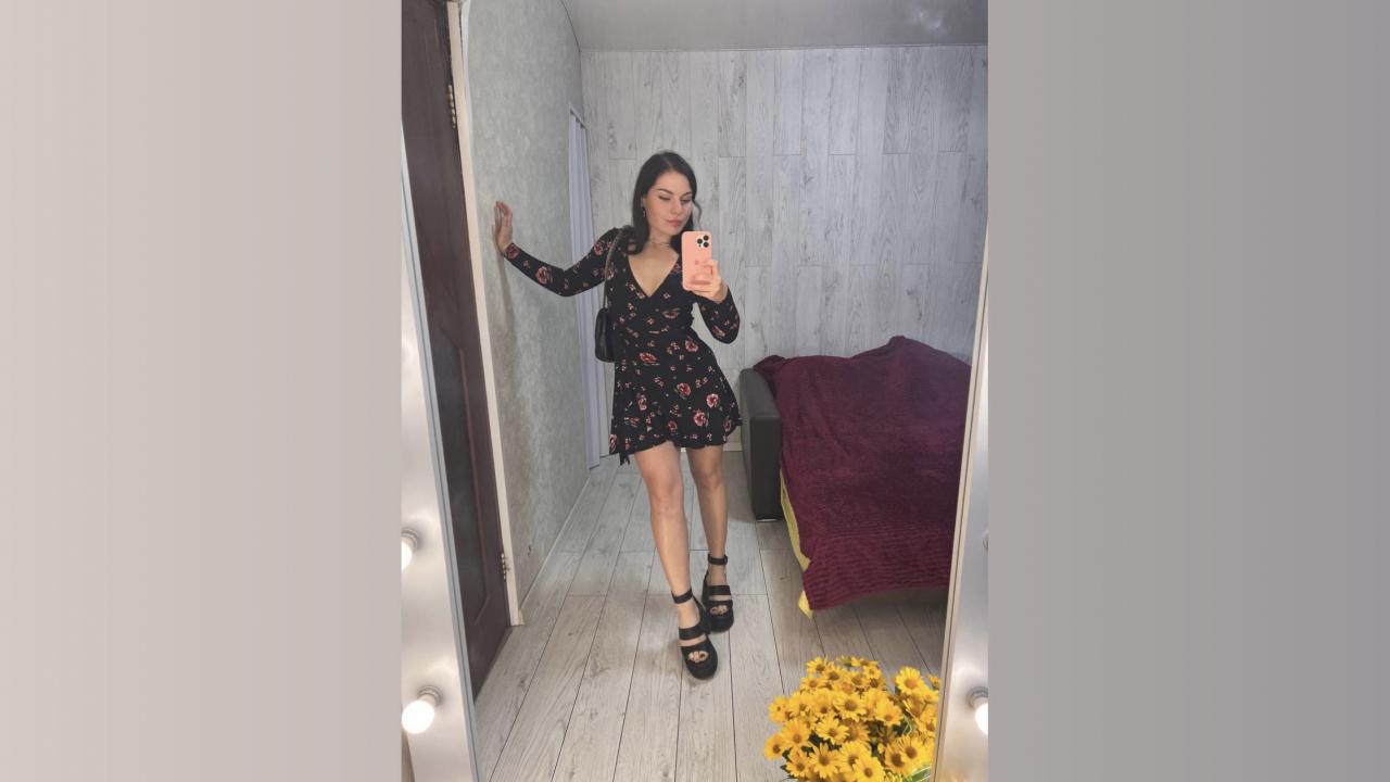 Webcam chat profile for Ulettora: Outfits