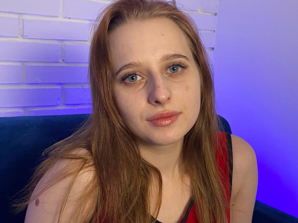 Webcam chat profile for CuteLily: Bondage & discipline