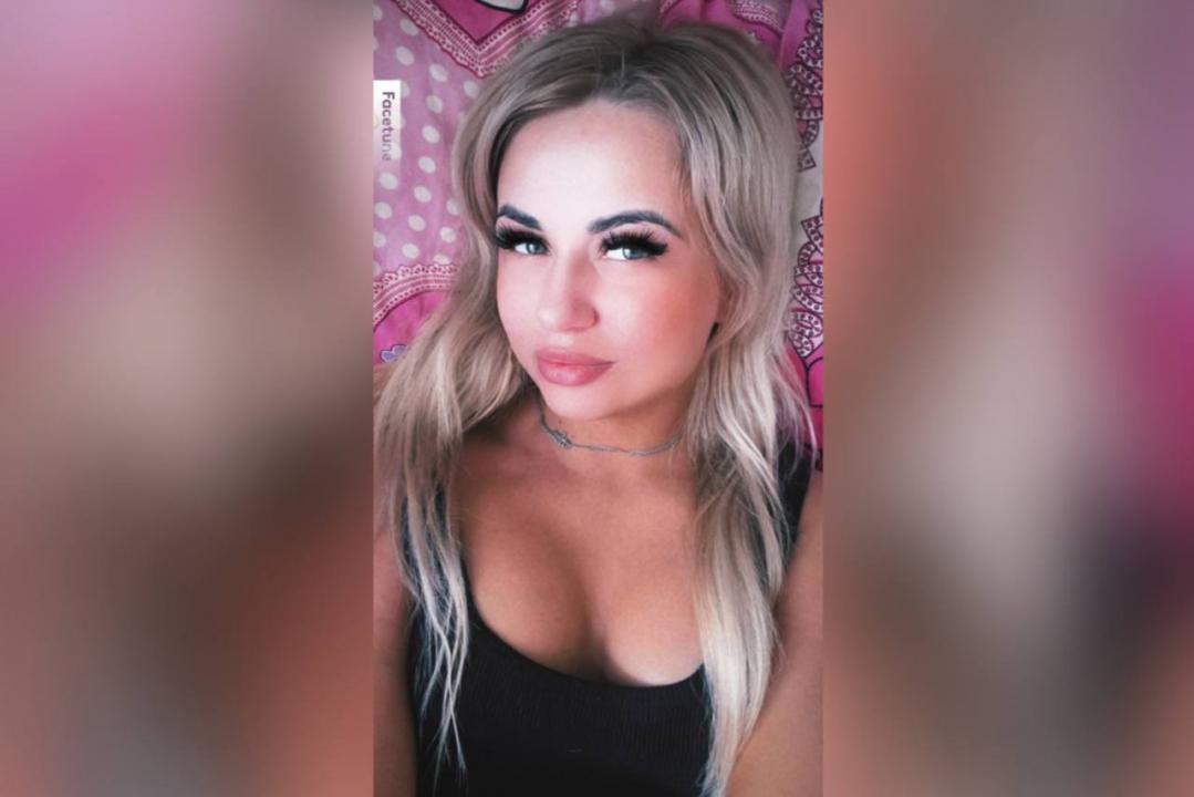 Webcam chat profile for 001SexyBarbiee