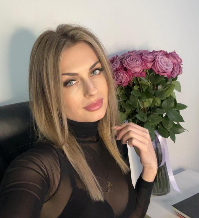 Webcam chat profile for WomanForU