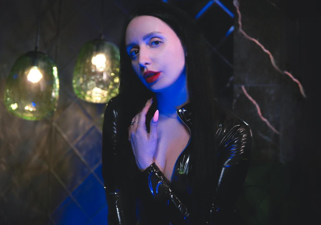 Webcam chat profile for ChristyMia: Dominatrix