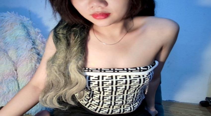 Webcam chat profile for Velia: Fitness