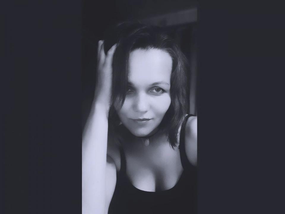 Webcam chat profile for Lanivank: Ask about my Hobbies