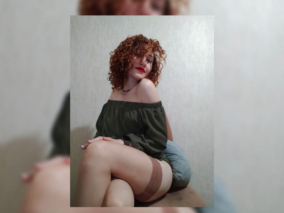 Webcam chat profile for Prettyredhead