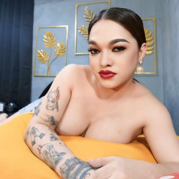 Webcam chat profile for DominantSanya: Bondage & discipline