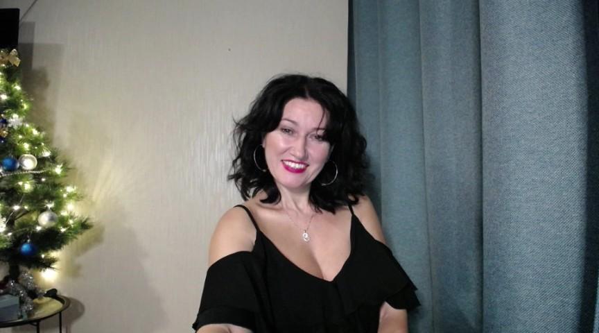 Webcam chat profile for MariamLu: Dancing