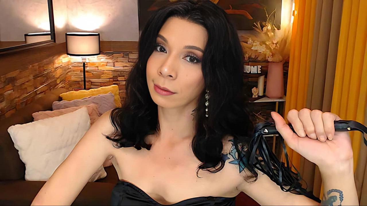 Webcam chat profile for CELINAFOX: Bondage & discipline