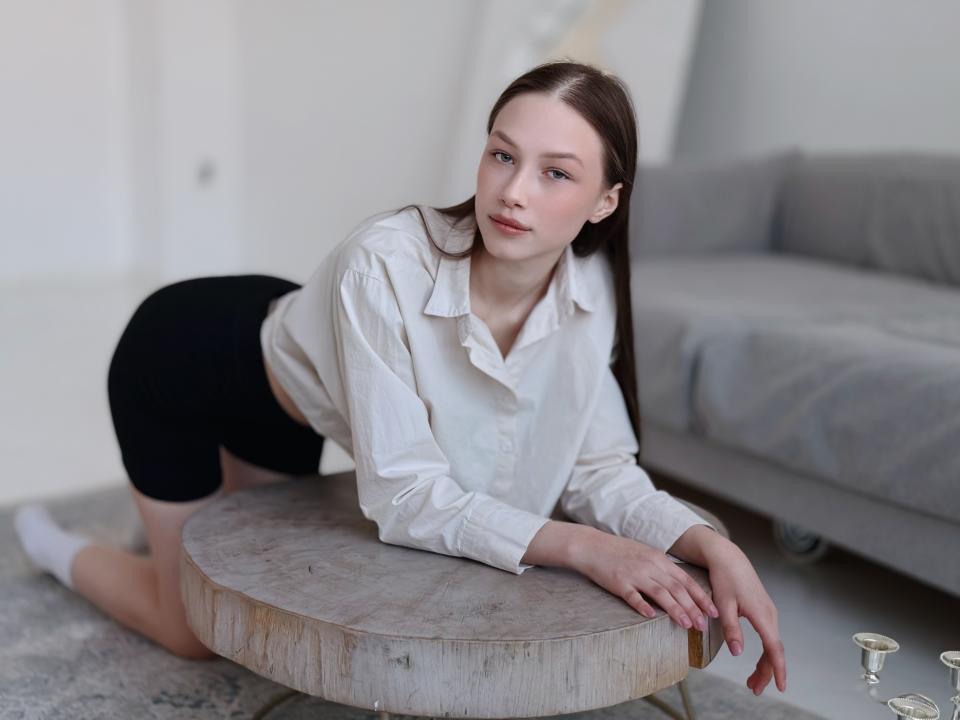 Webcam chat profile for Marceline11: Legs, feet & shoes