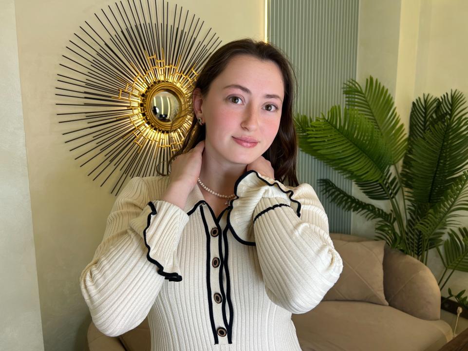 Webcam chat profile for HilaryR18: Lingerie & stockings