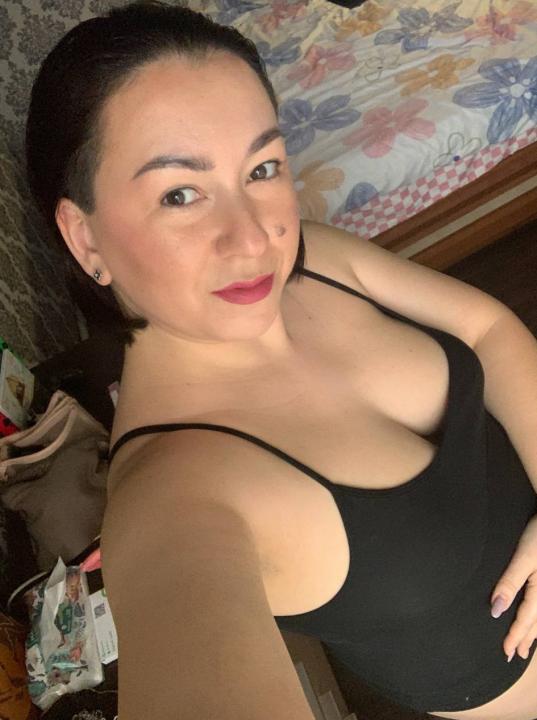 Webcam chat profile for MarinaKyki01: Lipstick