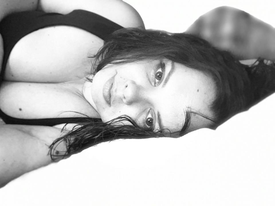 Webcam chat profile for WildRose