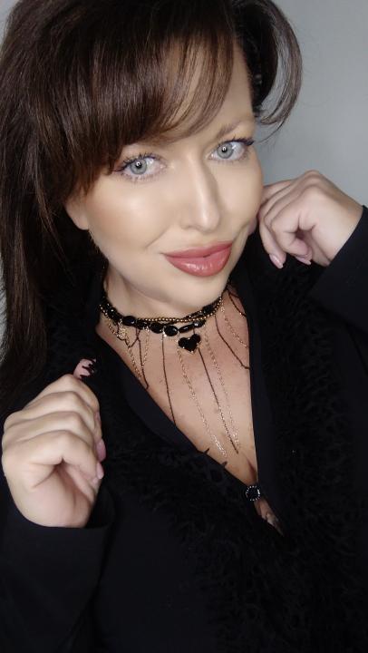 Webcam chat profile for Ivanka: Lingerie & stockings