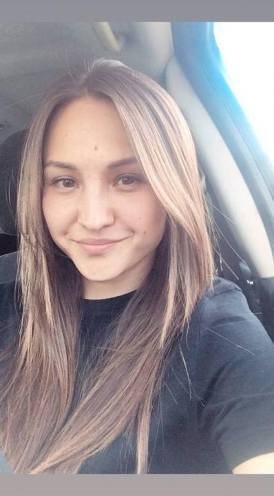 Webcam chat profile for Ariela1