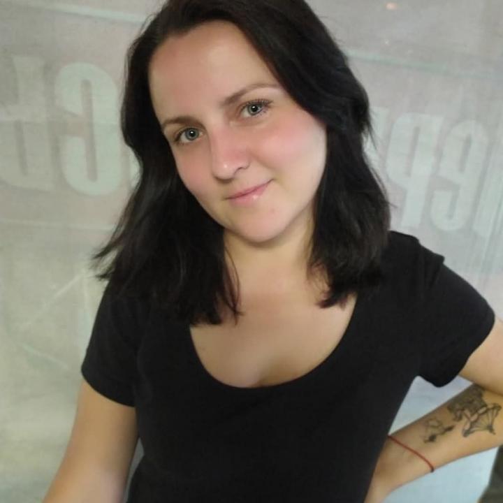 Webcam chat profile for CosmicMira