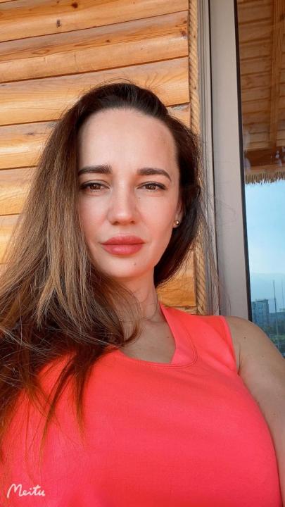 Webcam chat profile for Selvyya: Dancing
