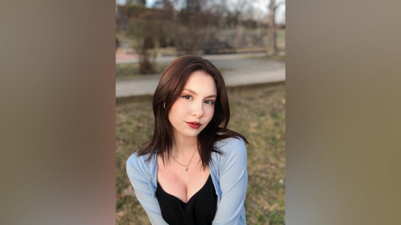 Webcam chat profile for St2asya: Ask about my Hobbies