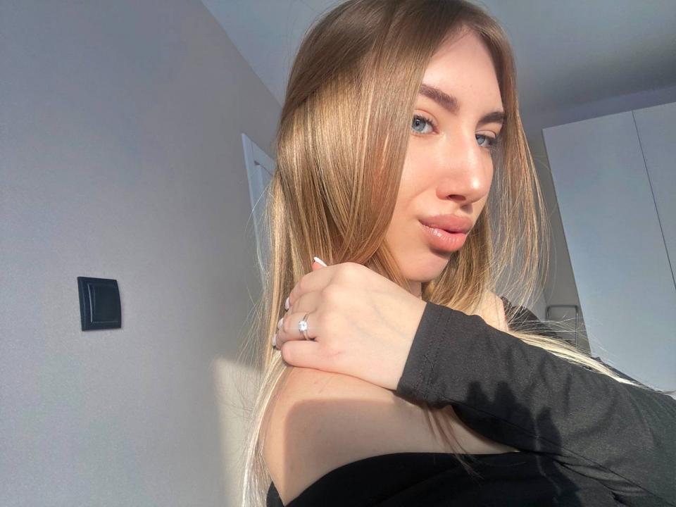 Webcam chat profile for VanillaBlonde: Leather