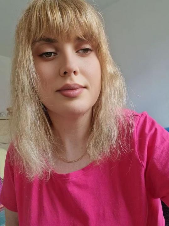Webcam chat profile for HiddenPearl