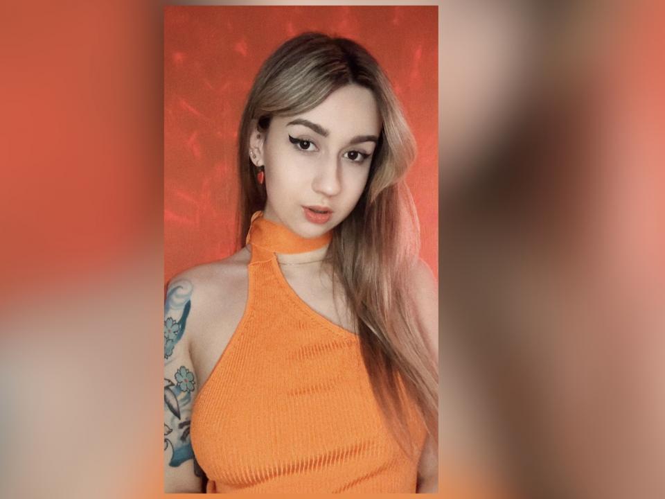 Webcam chat profile for BunnyBloom1: Travel