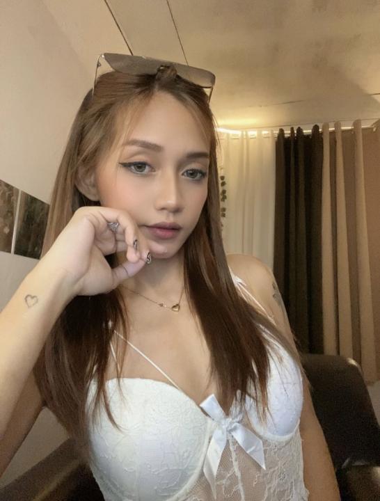 Webcam chat profile for TSBombSheLL: Exhibition