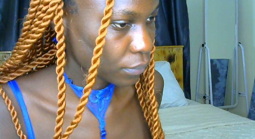 Webcam chat profile for honeymissy: Outfits