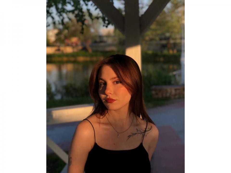 Webcam chat profile for St2asya: Ask about my Hobbies