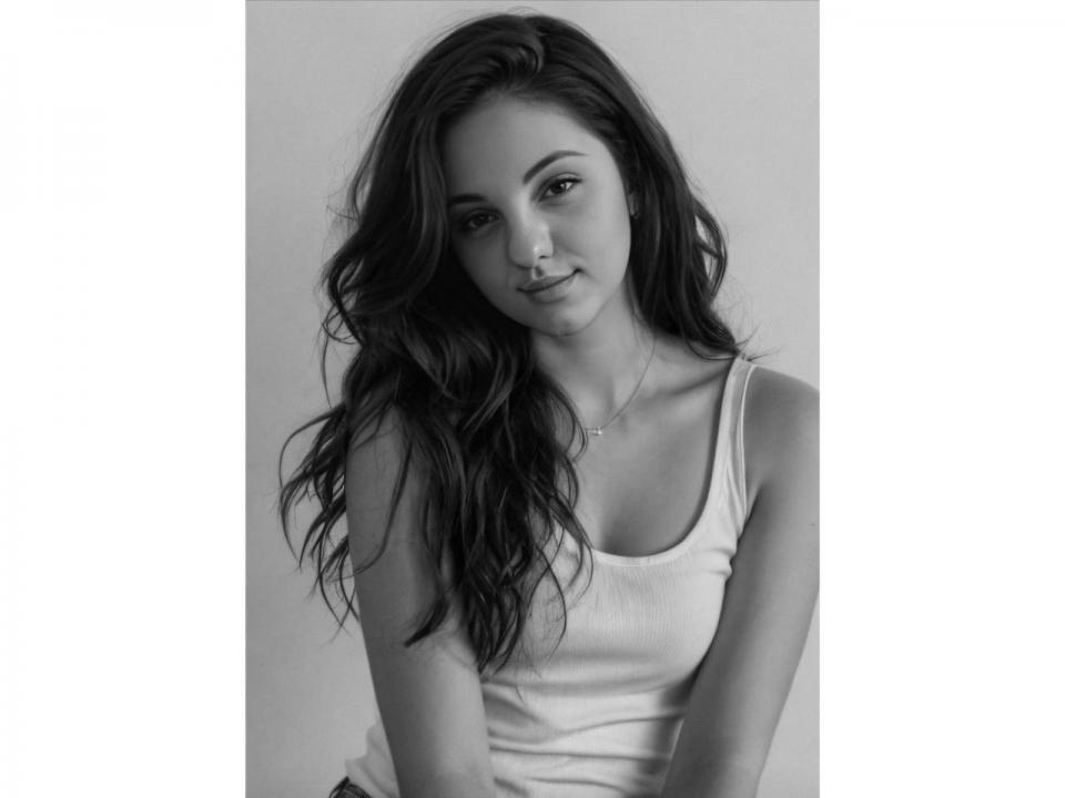 Webcam chat profile for J2ulie: Ask about my Hobbies