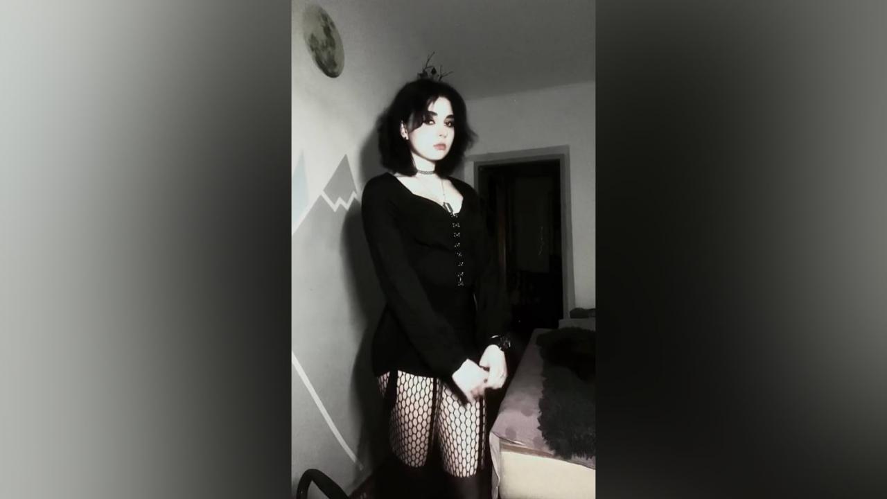 Webcam chat profile for Rietel: Ask about my Hobbies