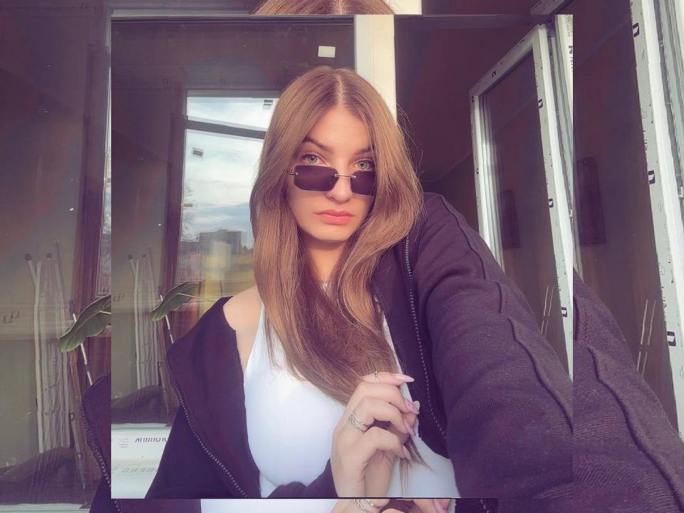 Webcam chat profile for EsAdel: Outfits