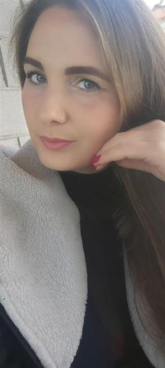 Webcam chat profile for SweetLuna3102: Travel