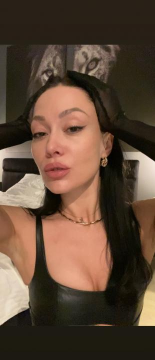 Webcam chat profile for TatianaWildX: Leather